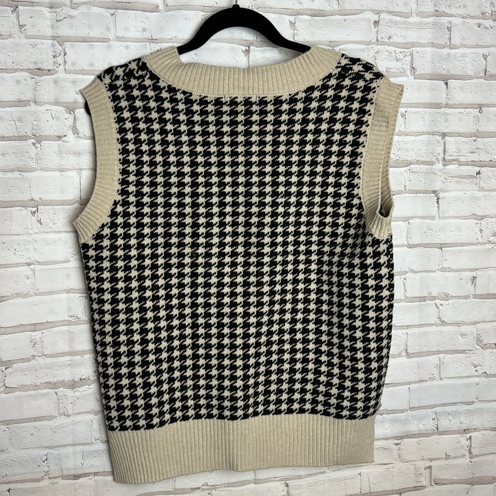 Sweater - Picture 3 of 3